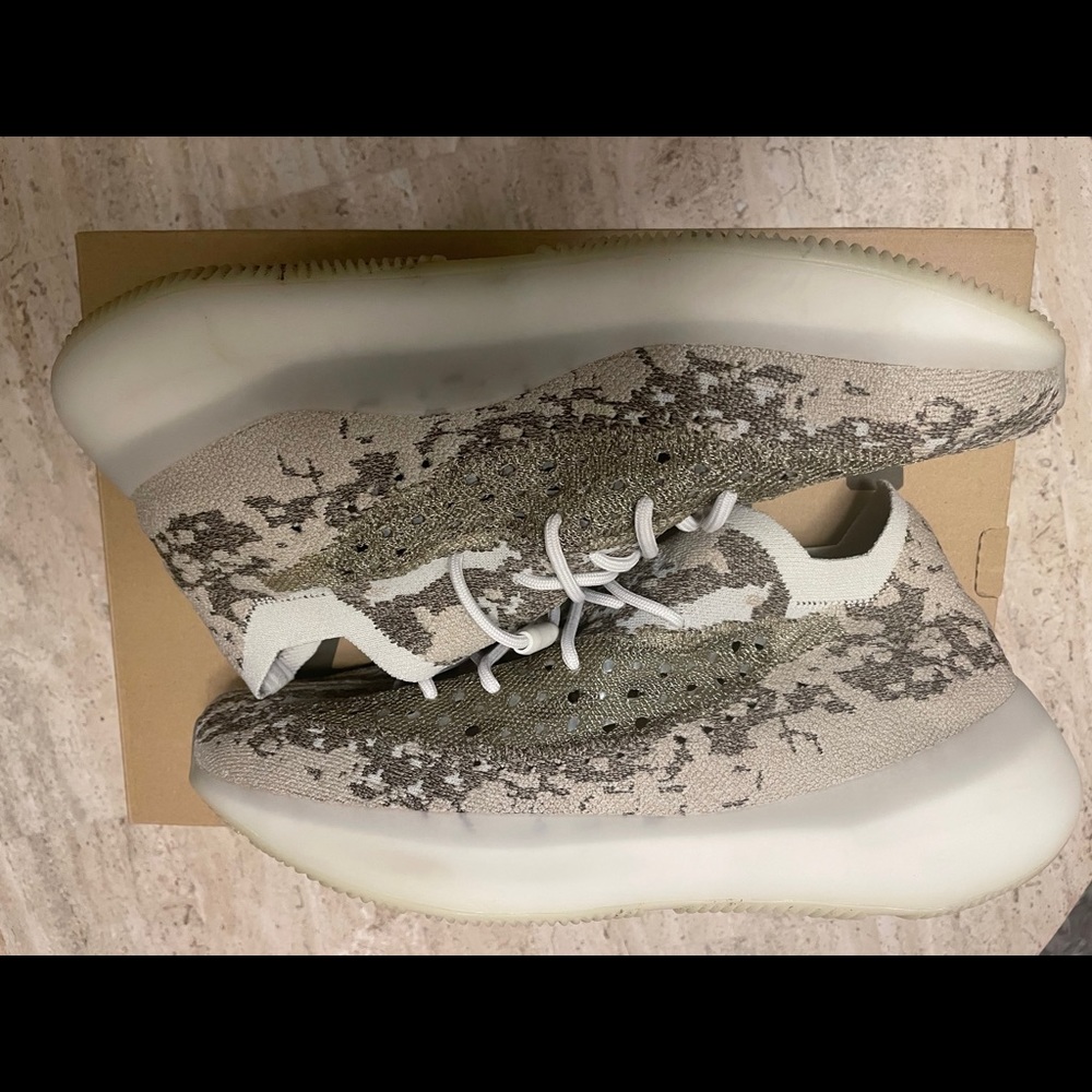 Men’s Adidas Yeezy Boost 380 - Picture 4 of 7